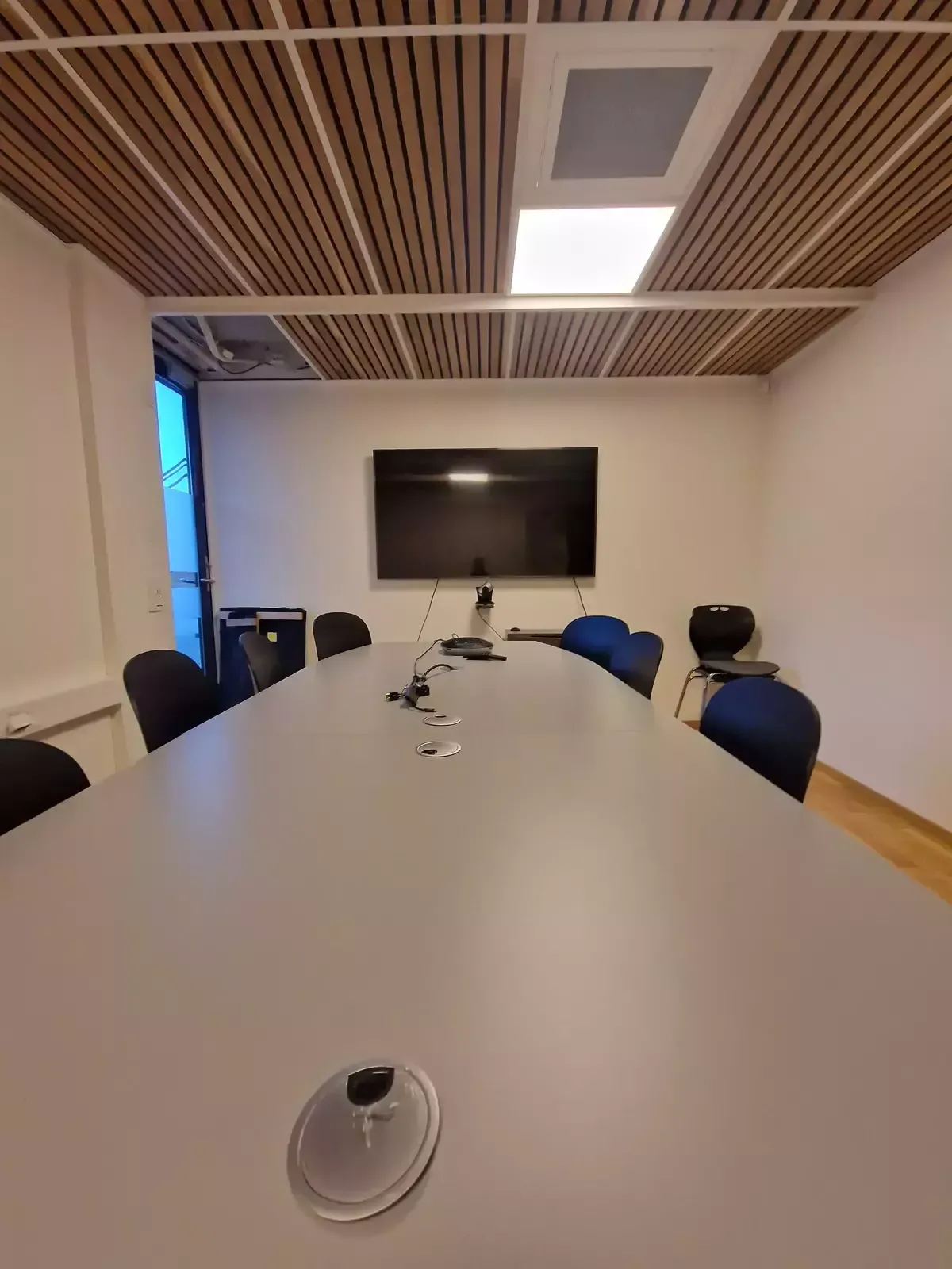 Møterom med plass til 12 personer